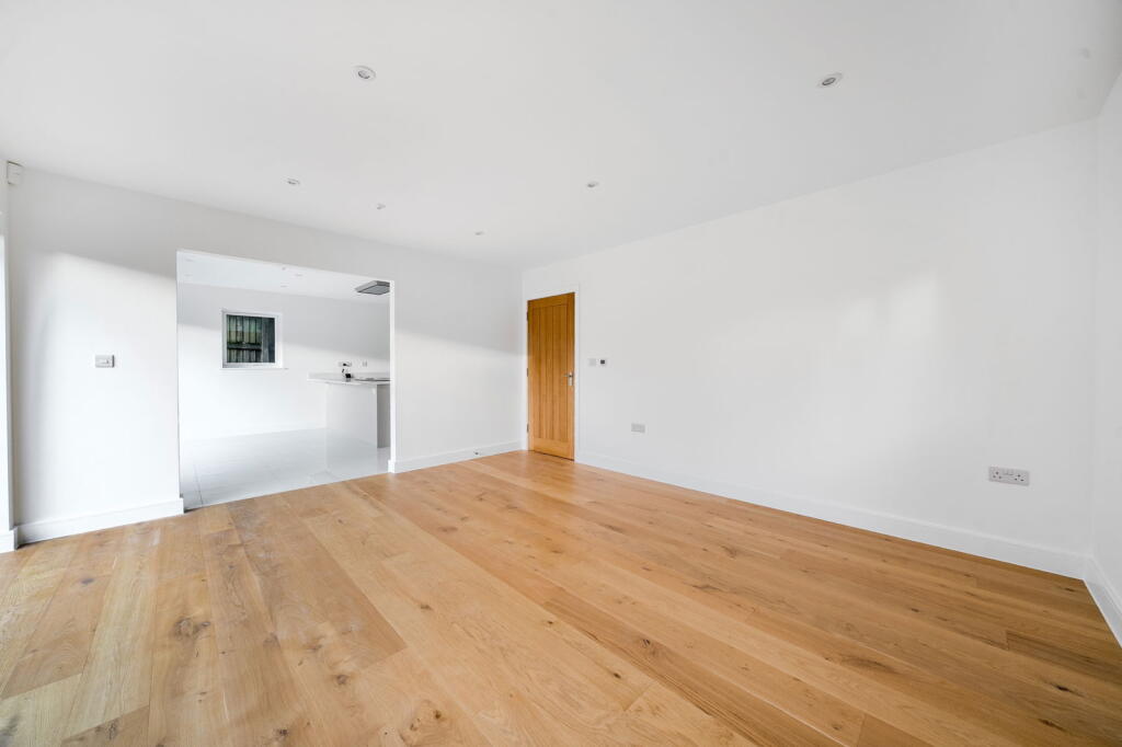 Additional image 9 of Victoria Road, Warminster, Wiltshire, BA12 8HG