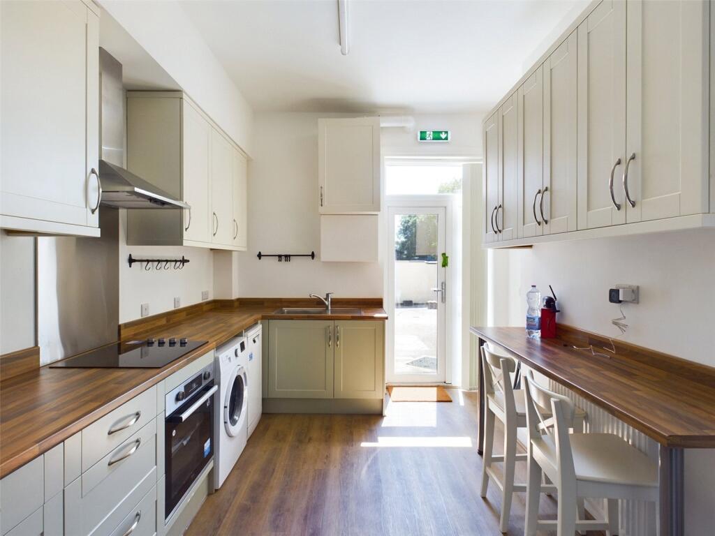 House in Nottingham, Nottinghamshire - View 5
