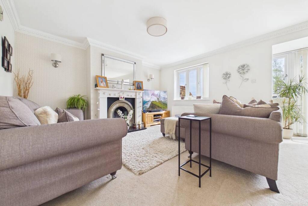 House in Burghfield - View 5