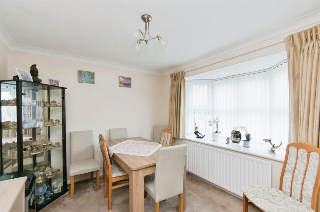 House in Tonbridge - View 3