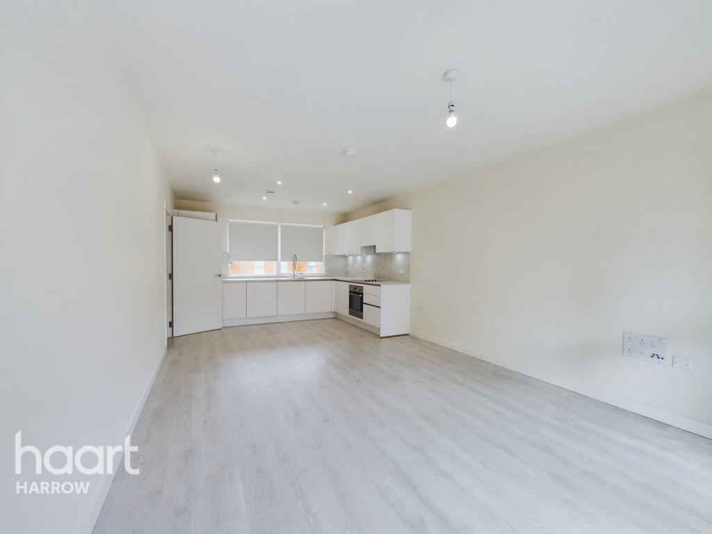 Apartment in London, Harrow Weald - View 5