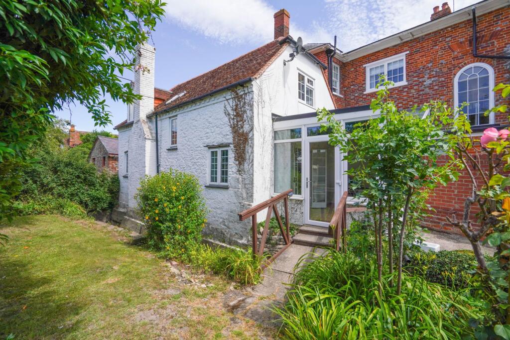 Main image of property: East Hanney, Wantage, OX12