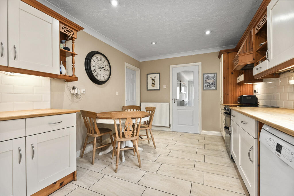 House in Peterborough - View 5