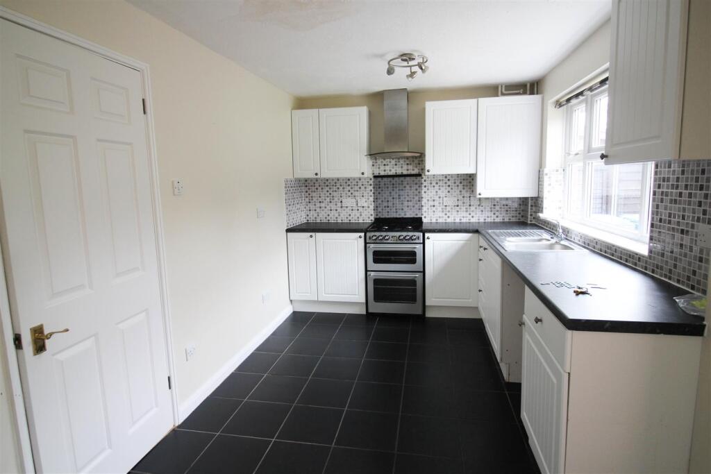 House in Guildford - View 4