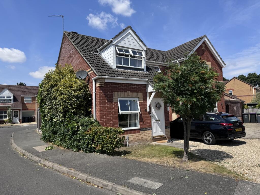 Main image of property: Briar Close, South Hykeham, Lincoln, Lincolnshire, LN6