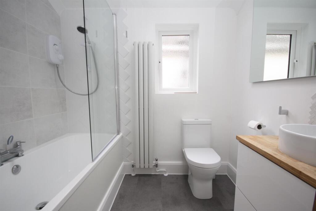 House in Southampton - View 3