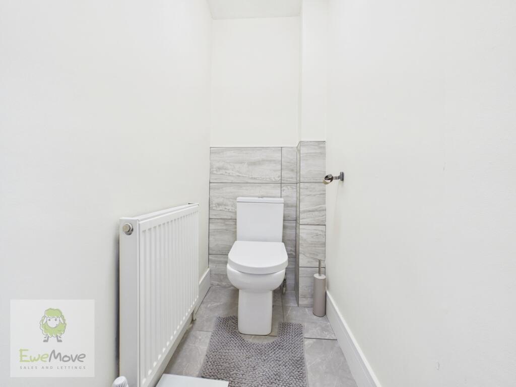 Apartment in Rochester - More