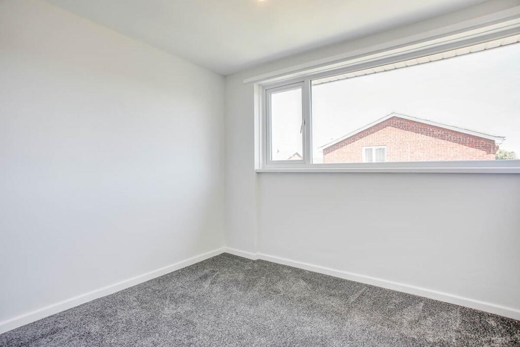 House in North Tyneside, North East - More