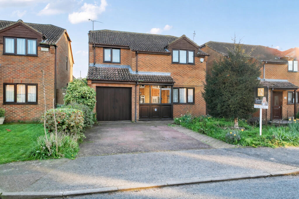 Main image of property: Frognal Gardens, Sittingbourne, ME9
