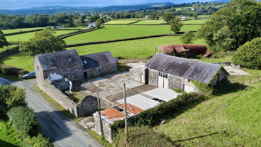Towy Valley, Close to Llangadog - View 2