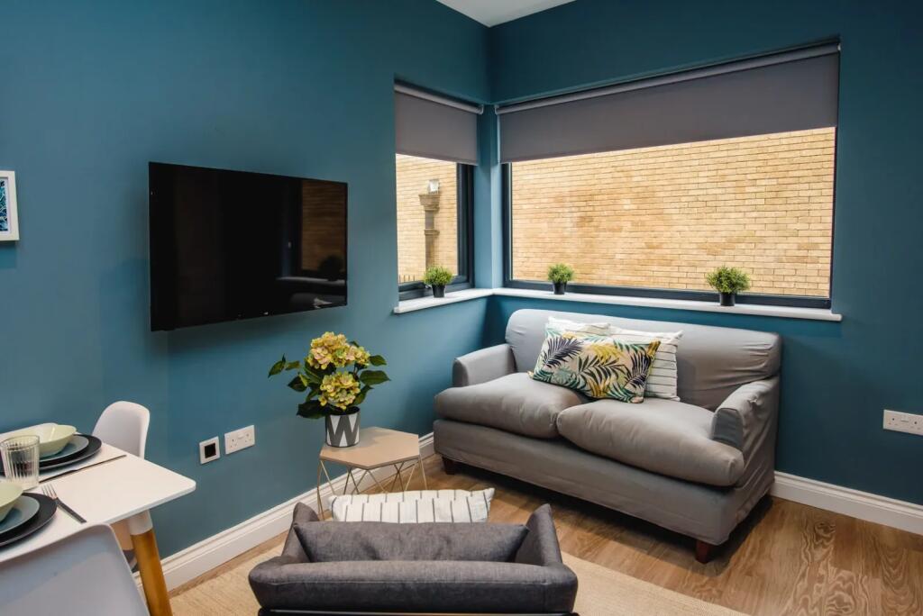 Main image of property: Lister Gate, City Centre, Nottingham, NG1