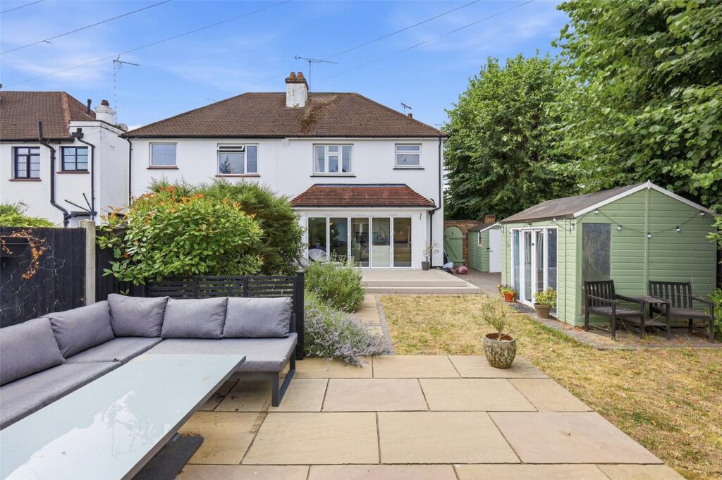 House in Southend-on-Sea - View 3
