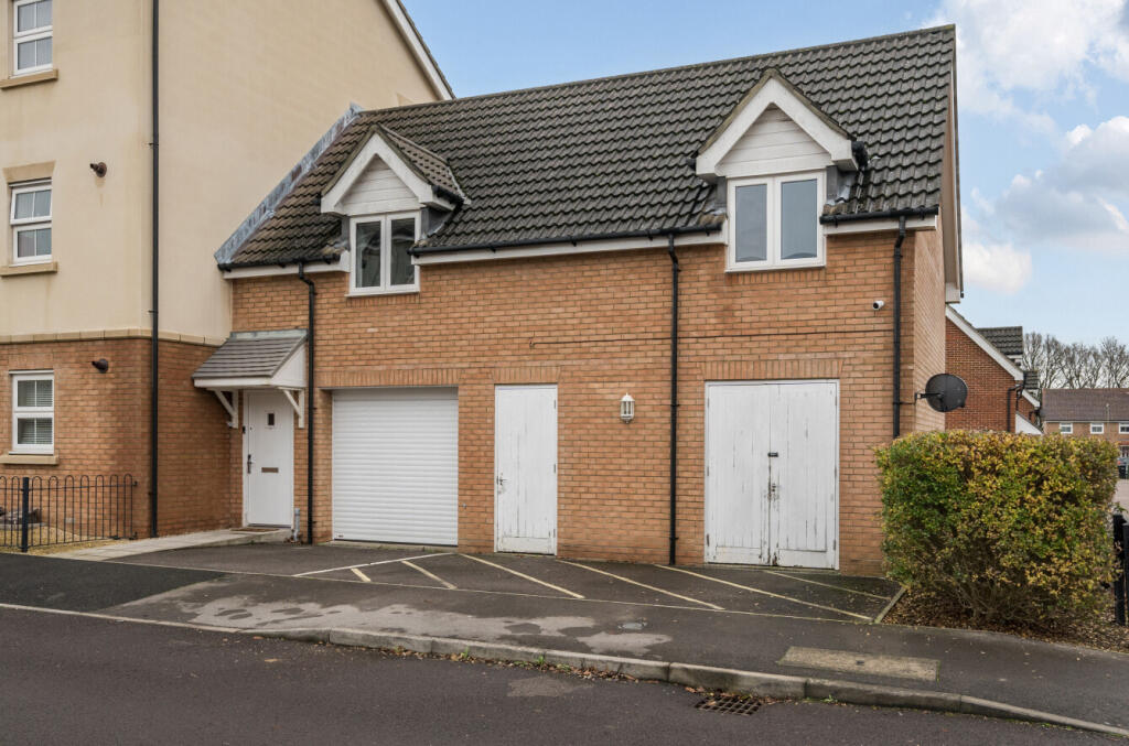 Main image of property: Barfoot Road, Hedge End, Hampshire, SO30