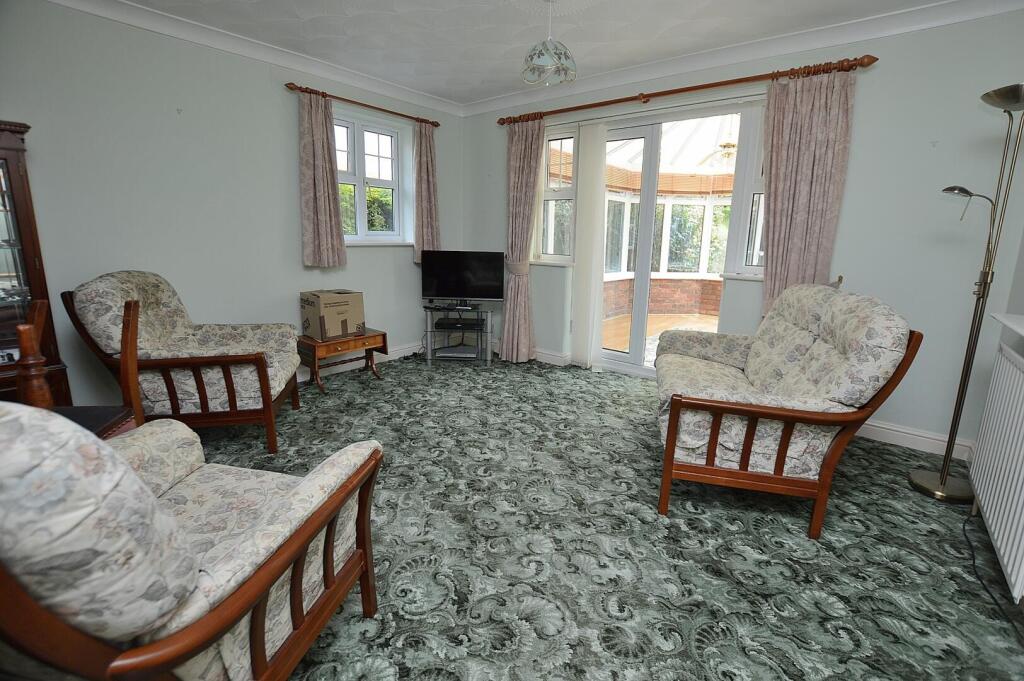 House in Lincoln - View 3