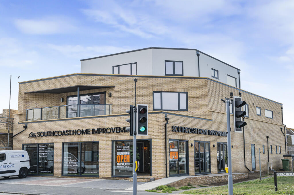 2-bed apartment on South Coast Home Developments Ltd, South Coast Road, Peacehaven, East Sussex, BN10, £385,000