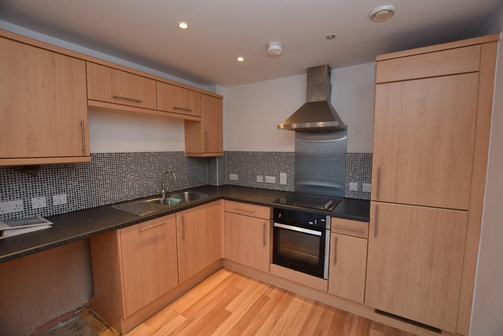 Apartment in Huddersfield - View 4