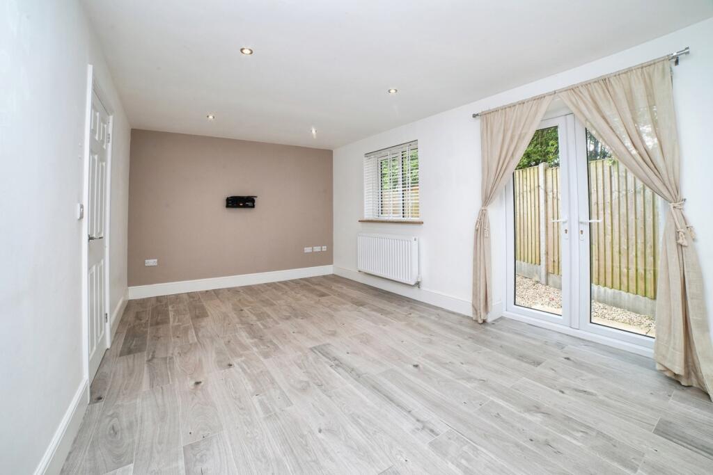 Carnarvon Street, Teversal, Sutton-in-Ashfield, Nottinghamshire, NG17 photo 3