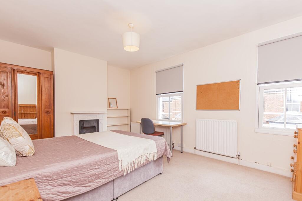 House in Oxford, St Clement's, East Oxford - More