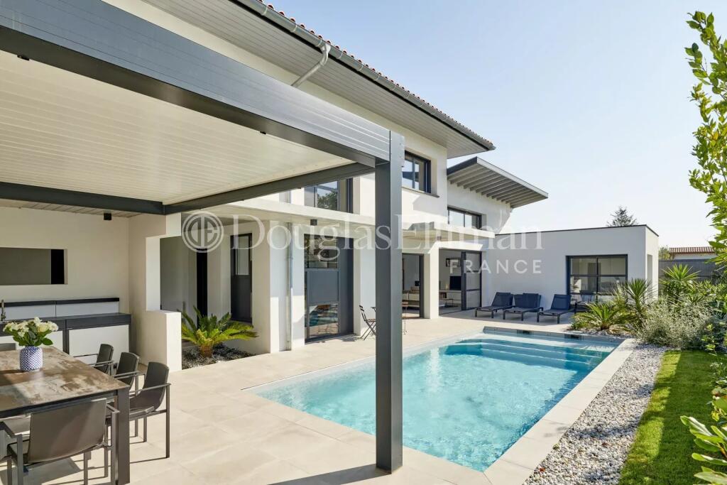 Main image of property: Aquitaine, Pyrénées-Atlantiques, Anglet