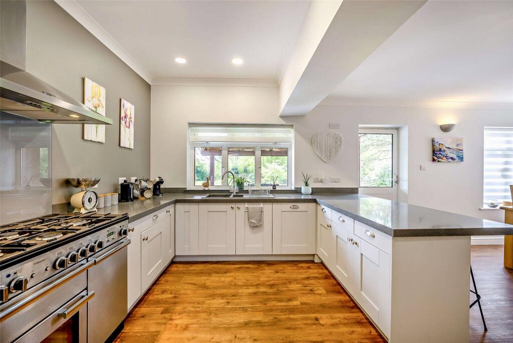 Leondari Manor, Station Road, Hadnall, Shrewsbury photo 4