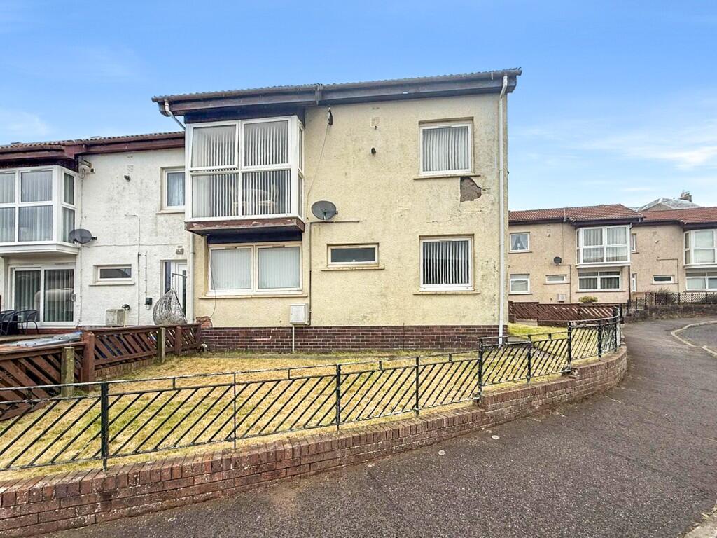 3-bed terraced on 16 Glen Crescent, Stevenston, KA20 3EE, £85,000