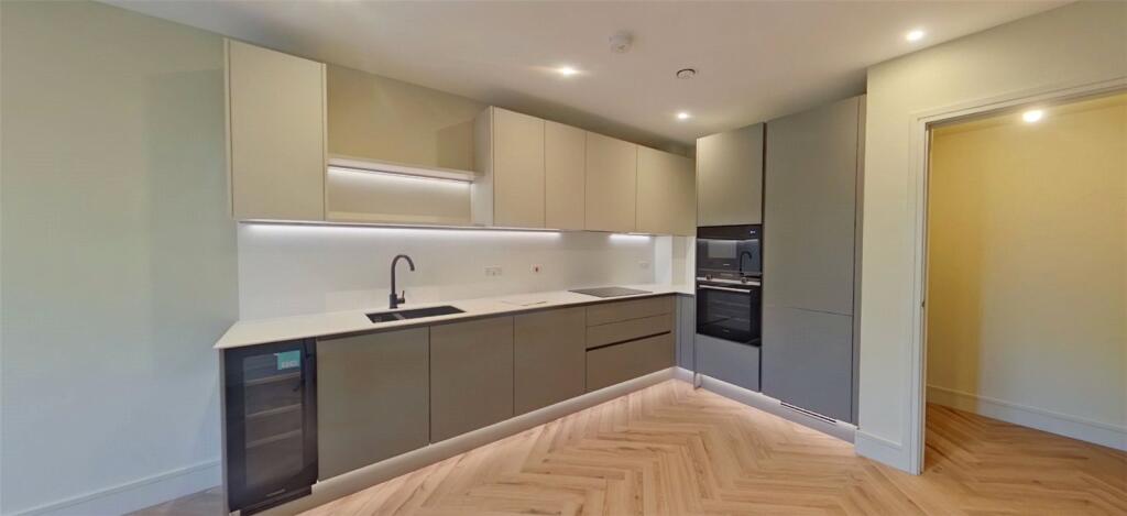 Main image of property: Wandsworth Common - Hawthorn, Wandsworth, SW17