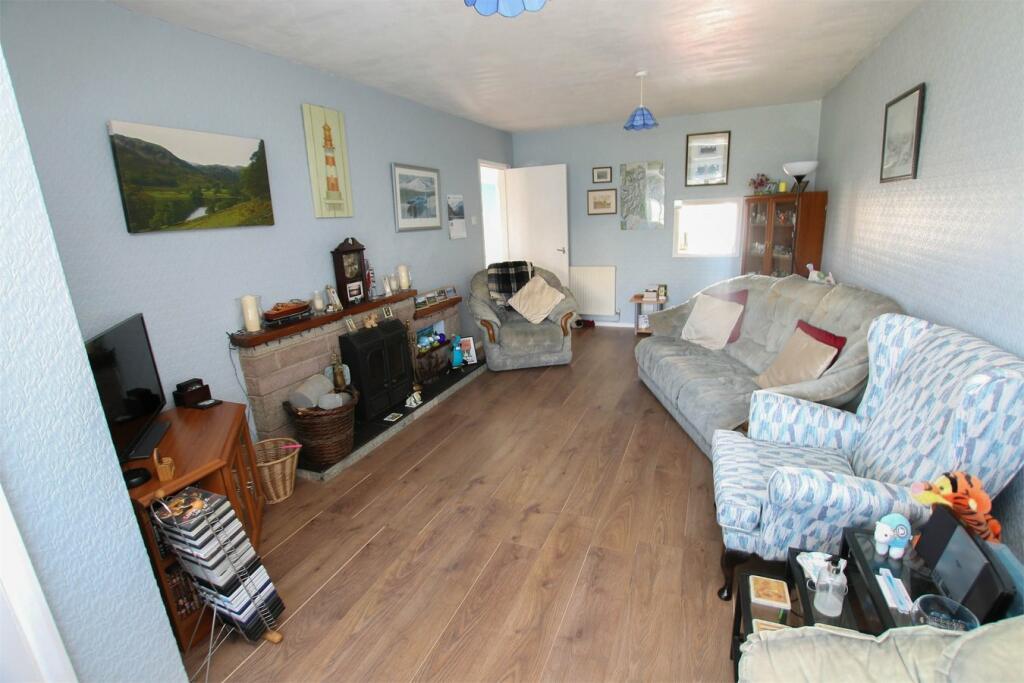 7, Greenacre Close, South Wootton, PE30 photo 2