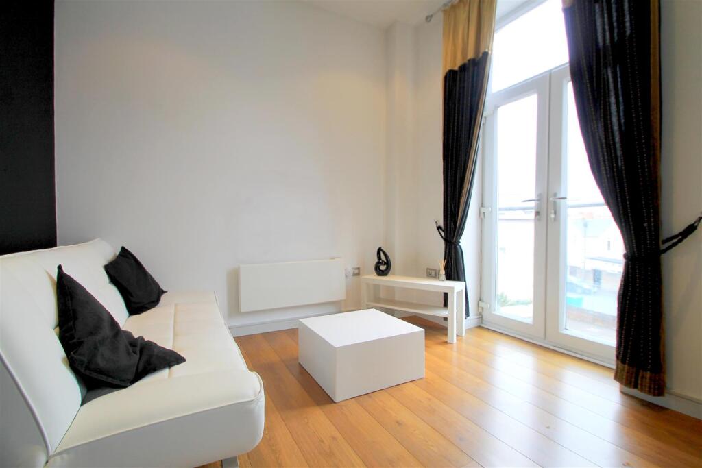 Main image of property: Sealock Warehouse, Cardiff Bay (1 BED)