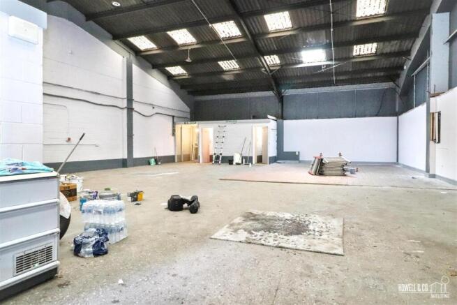 MAIN WAREHOUSE FLOOR