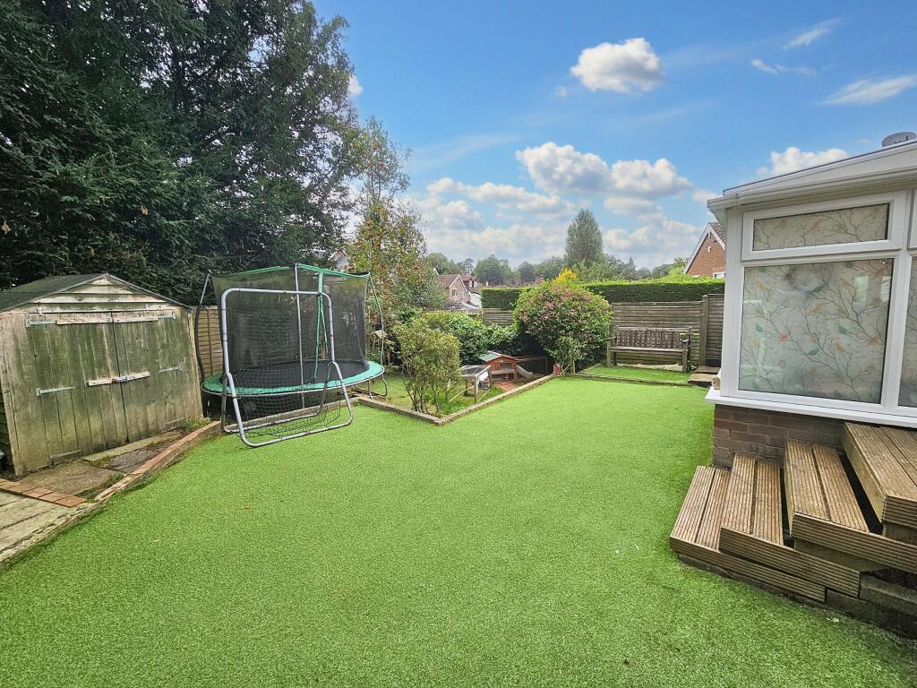 House in East Grinstead, Ashurst Wood - View 2