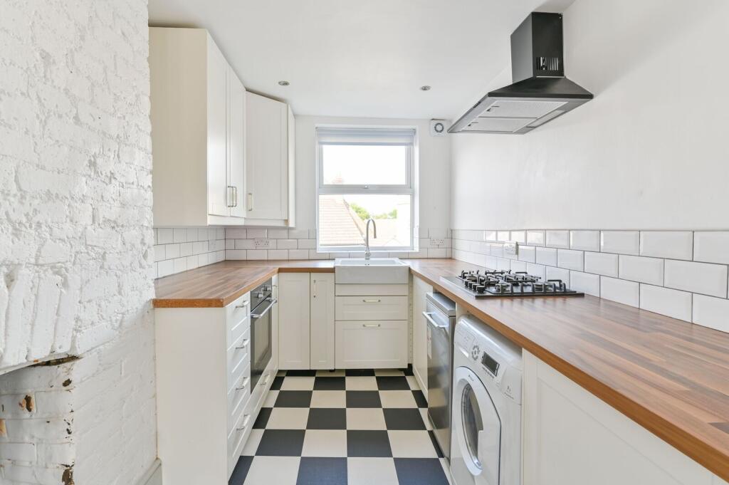Apartment in London - More