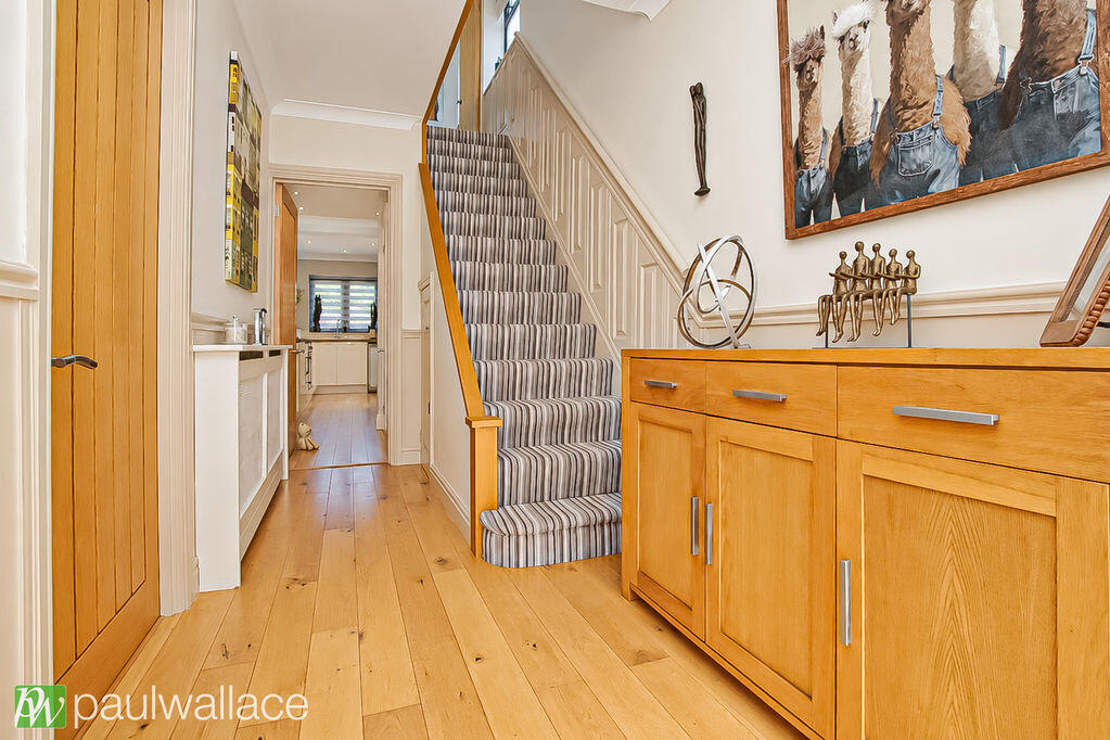 House in Broxbourne, High Leigh Garden Village - More