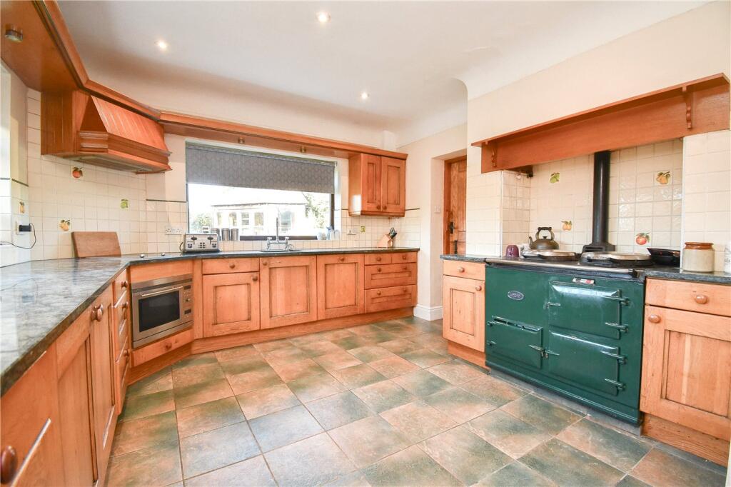 Dunstan Lane, Burton, Neston photo 4