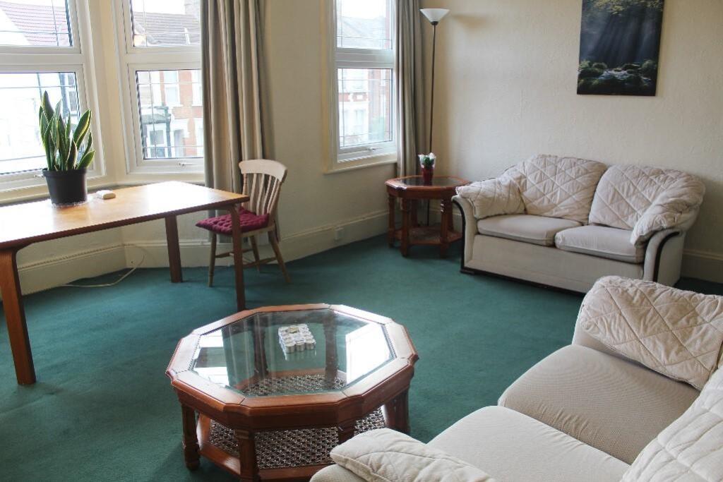 Main image of property: Squires Lane, London, N3