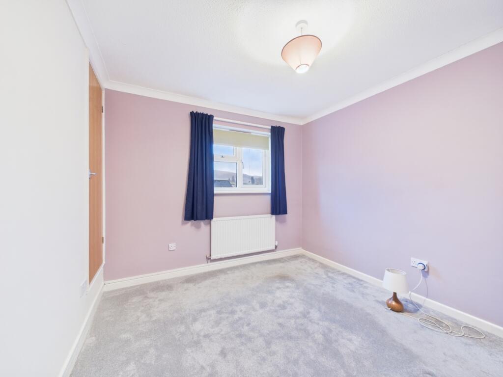 Apartment in Gloucester - View 5