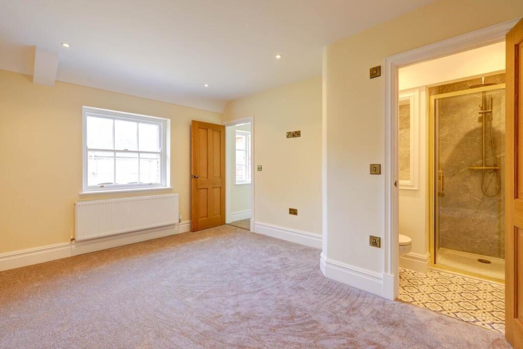 House in Dorchester - View 4