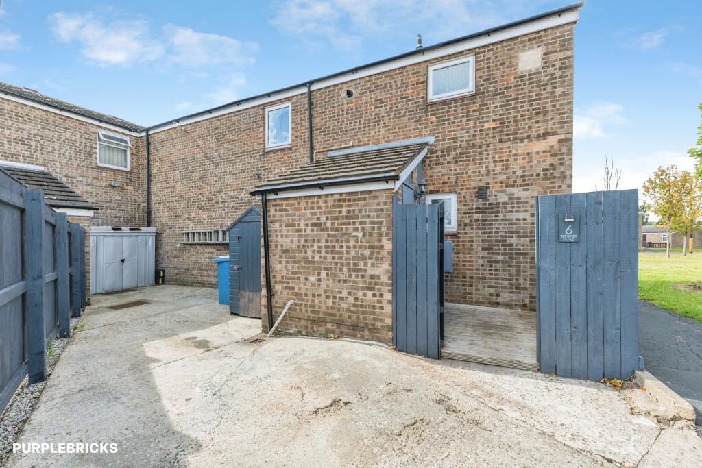 Main image of property: Bridport Close, Hull, HU7