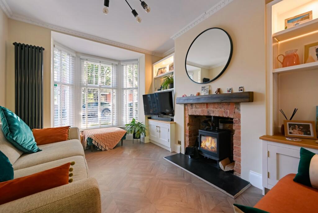 House in Ashford, Bybrook, Repton Manor - View 2