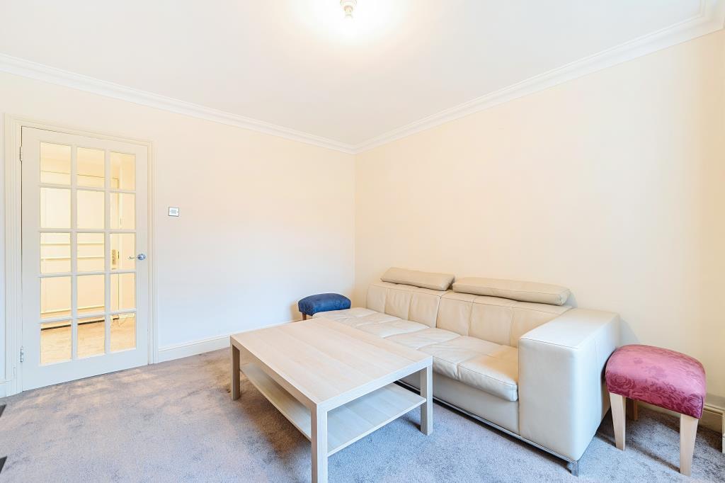 Apartment in London - View 3