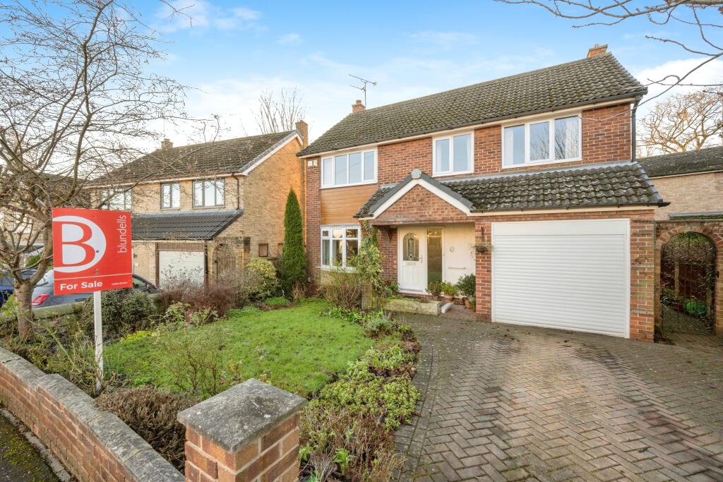4-bed detached on Riverside Drive, Sprotbrough, Doncaster, South Yorkshire, DN5, £375,000