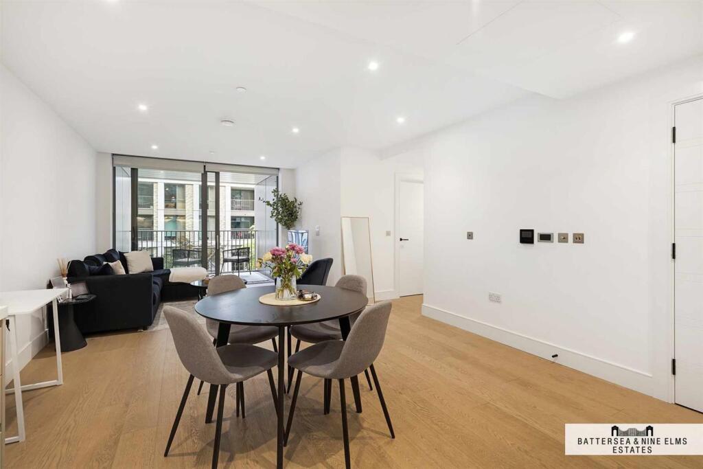 Apartment in London - More
