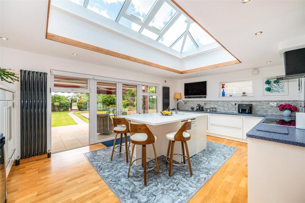 House in Havant, Hampshire - View 4