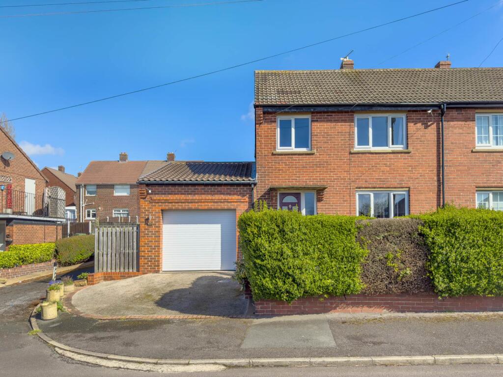 Main image of property: Hadfield Road, Heckmondwike