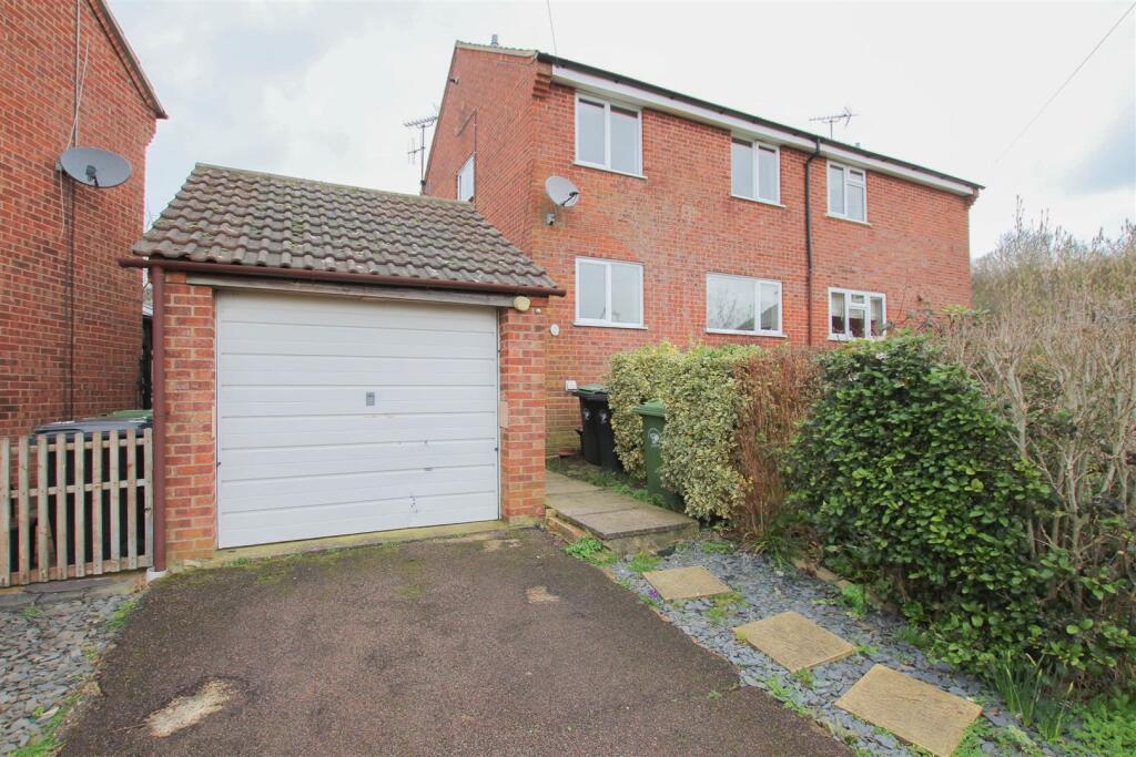 Main image of property: De Vigier Avenue, Saffron Walden