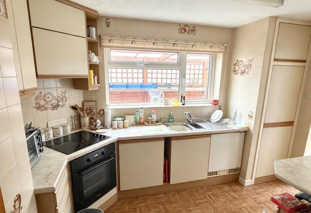 Holbury, Southampton, Hampshire, SO45 photo 3