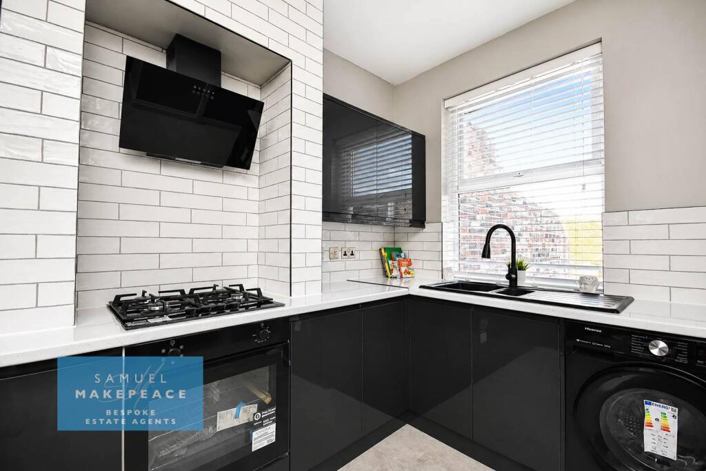 House in Newcastle-under-Lyme, Staffordshire - View 5