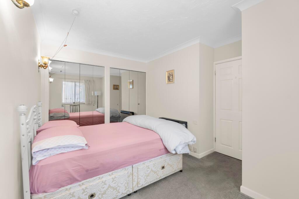 Apartment in Stevenage - More