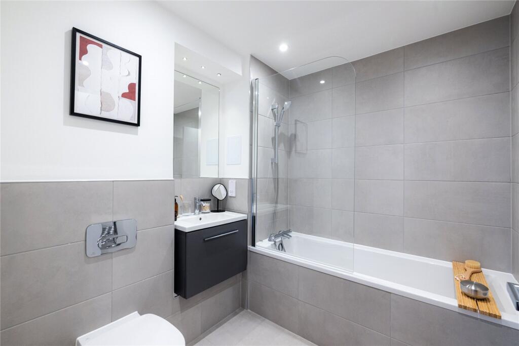 Apartment in London - View 4