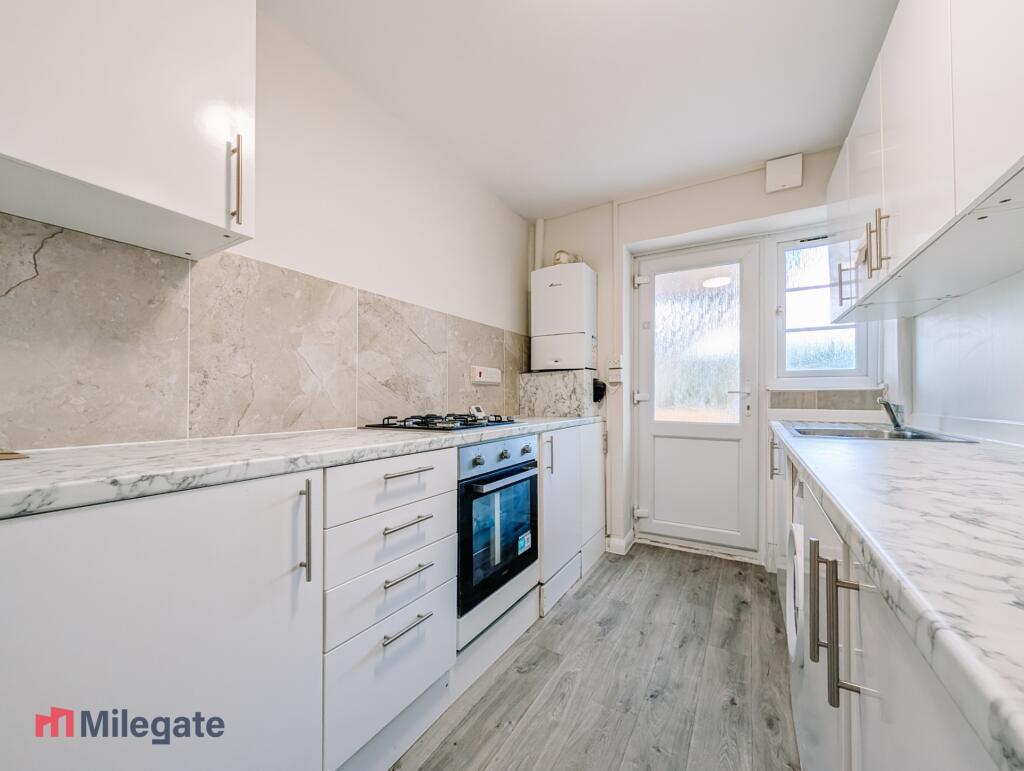 Apartment in London, Crystal Palace - View 3