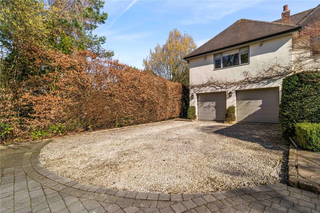 Carrwood, Hale Barns, Altrincham, Greater Manchester, WA15 photo 4
